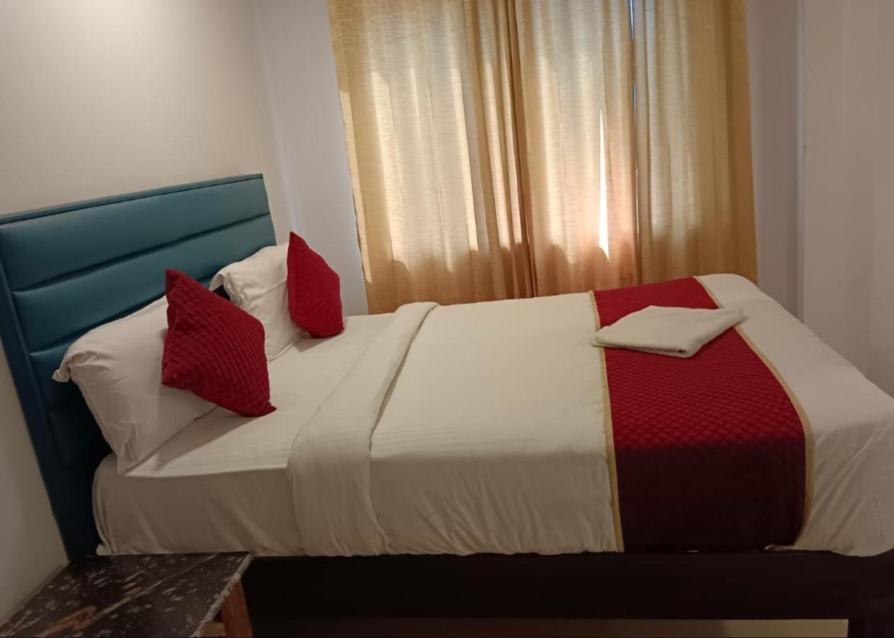 Hotel Amenda International New Delhi Exterior foto